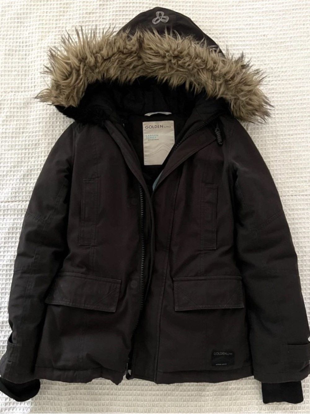 Aritzia Golden byTNA Larsen Parka Altitude Series Down Jacket Women SizeS Winter